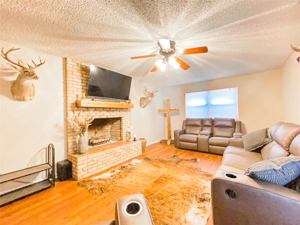 309 County Road 370 Sweetwater, TX 79556