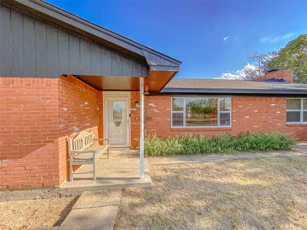 309 County Road 370 Sweetwater, TX 79556