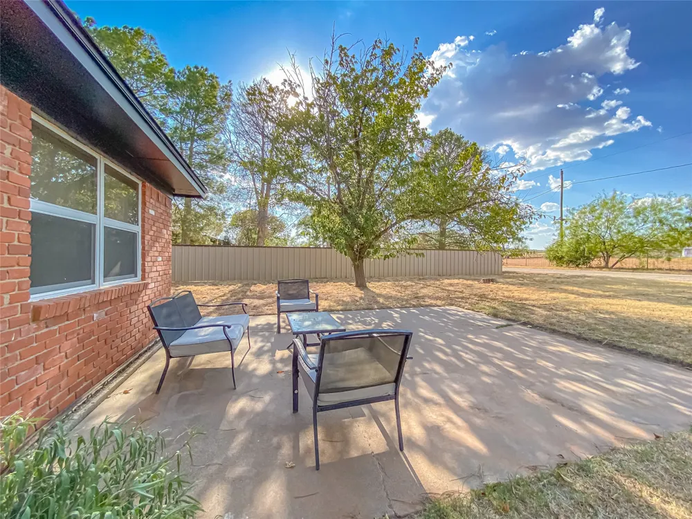 309 County Road 370 Sweetwater, TX 79556