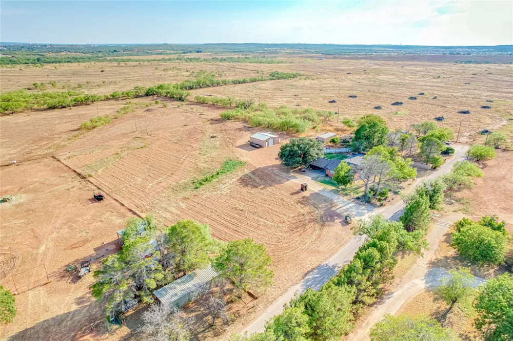 309 County Road 370 Sweetwater, TX 79556