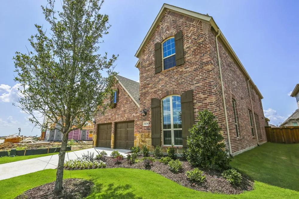 8336 RICHMOND The Colony, TX 75056