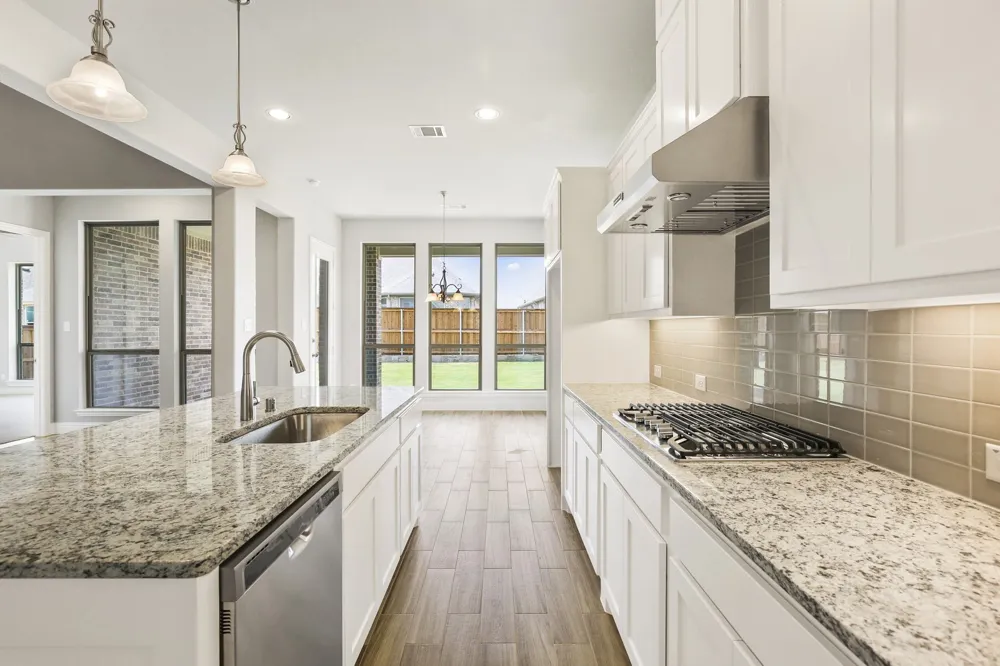 8336 RICHMOND The Colony, TX 75056