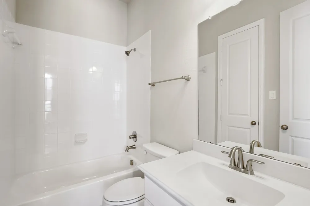 8336 RICHMOND The Colony, TX 75056
