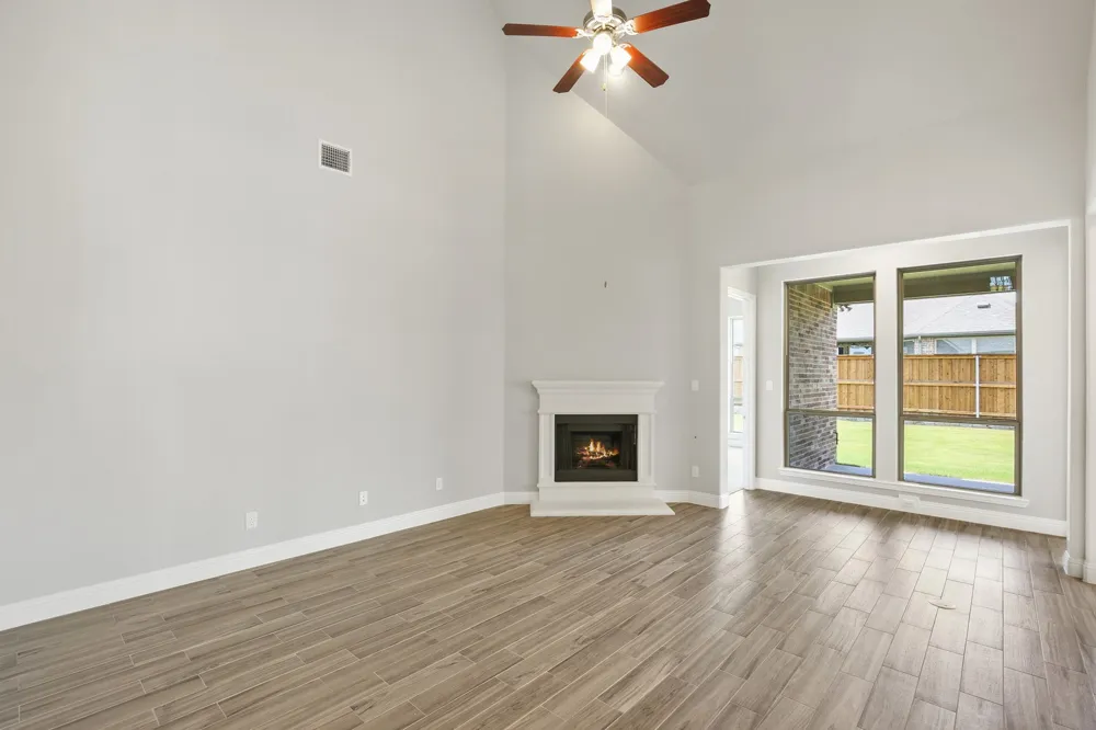 8336 RICHMOND The Colony, TX 75056