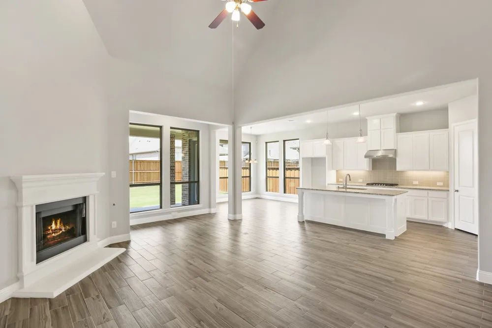 8336 RICHMOND The Colony, TX 75056