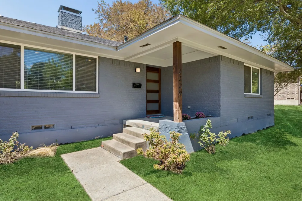2329 Springhill Drive Dallas, TX 75228