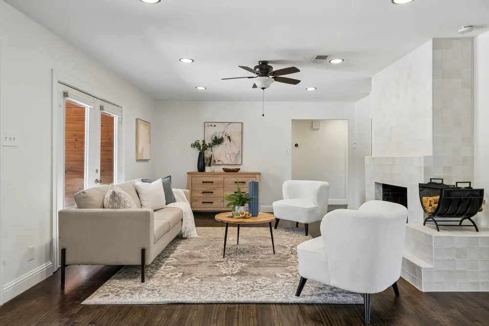 2329 Springhill Drive Dallas, TX 75228