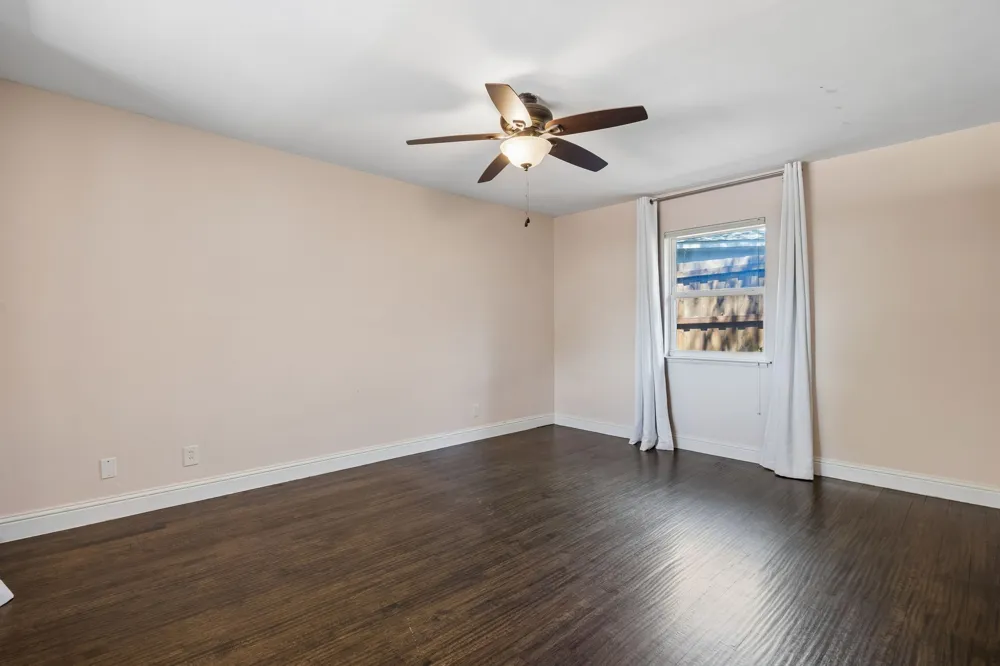 2329 Springhill Drive Dallas, TX 75228