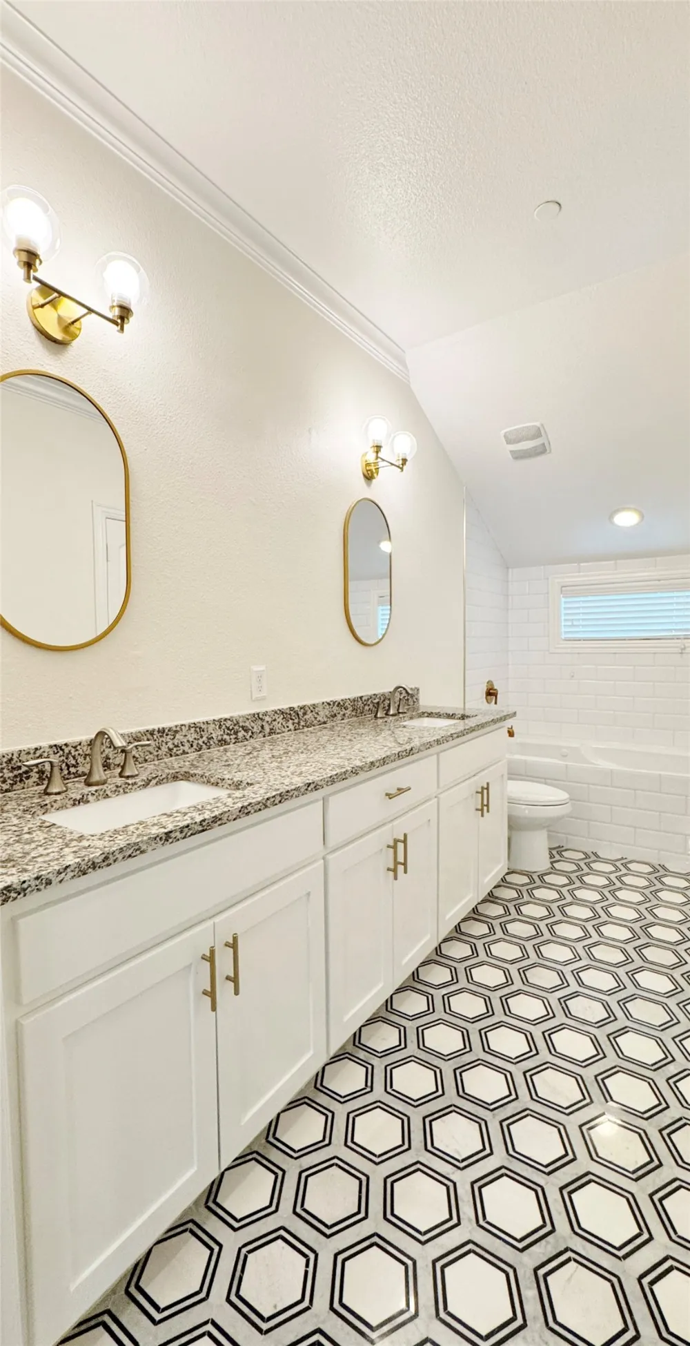 4133 Hyer Street #2 University Park, TX 75205