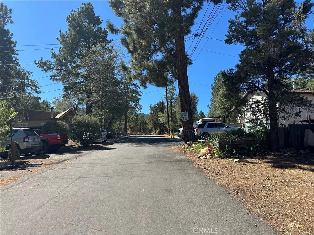 871 Maple Big Bear City, CA 92386