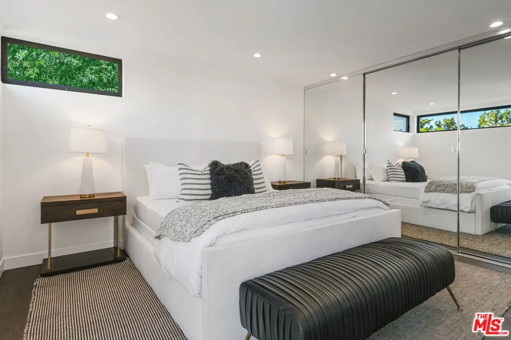 810 Orlando Avenue Los Angeles, CA 90069