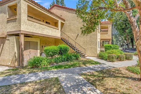 1140 W Blaine Street #201
