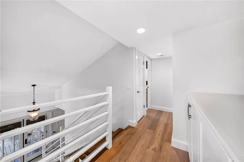 20042 Vintage Huntington Beach, CA 92646