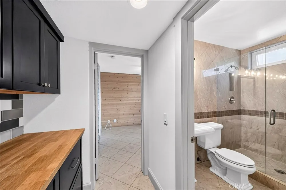 20042 Vintage Huntington Beach, CA 92646