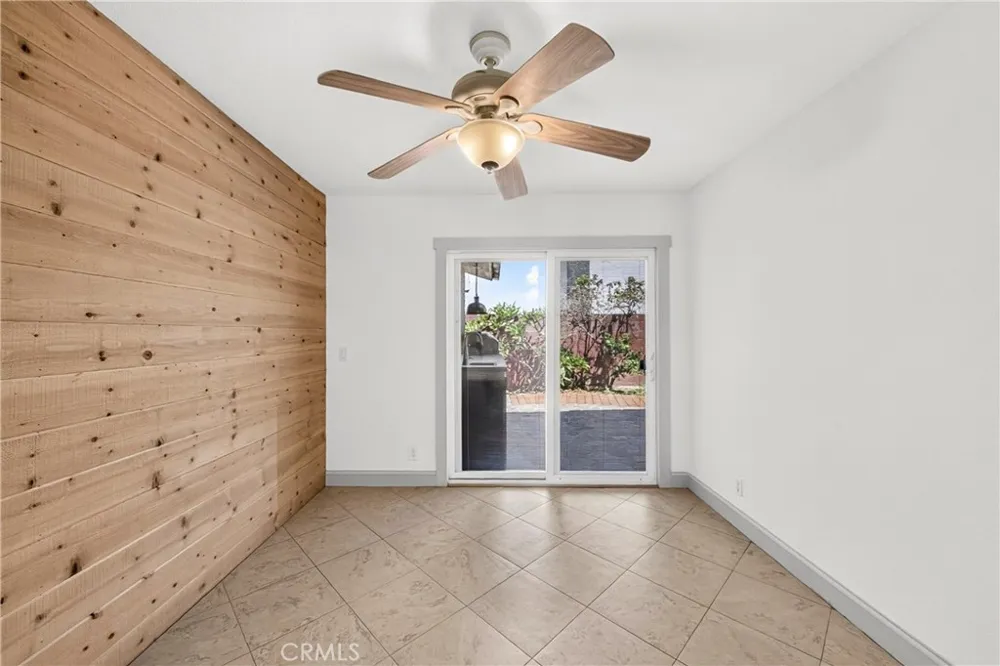 20042 Vintage Huntington Beach, CA 92646