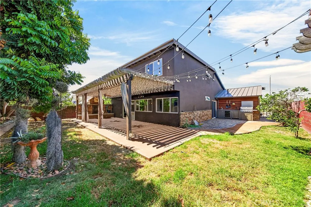 20042 Vintage Huntington Beach, CA 92646