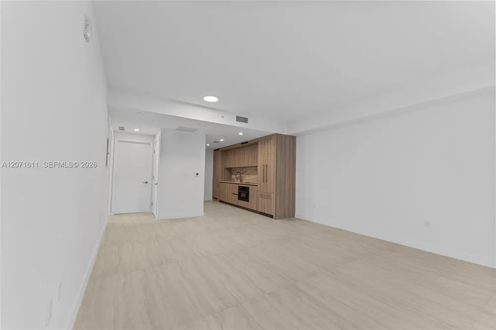 77 SE 5th ST #1607 Miami, FL 33131