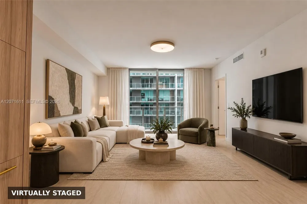 77 SE 5th ST #1607 Miami, FL 33131