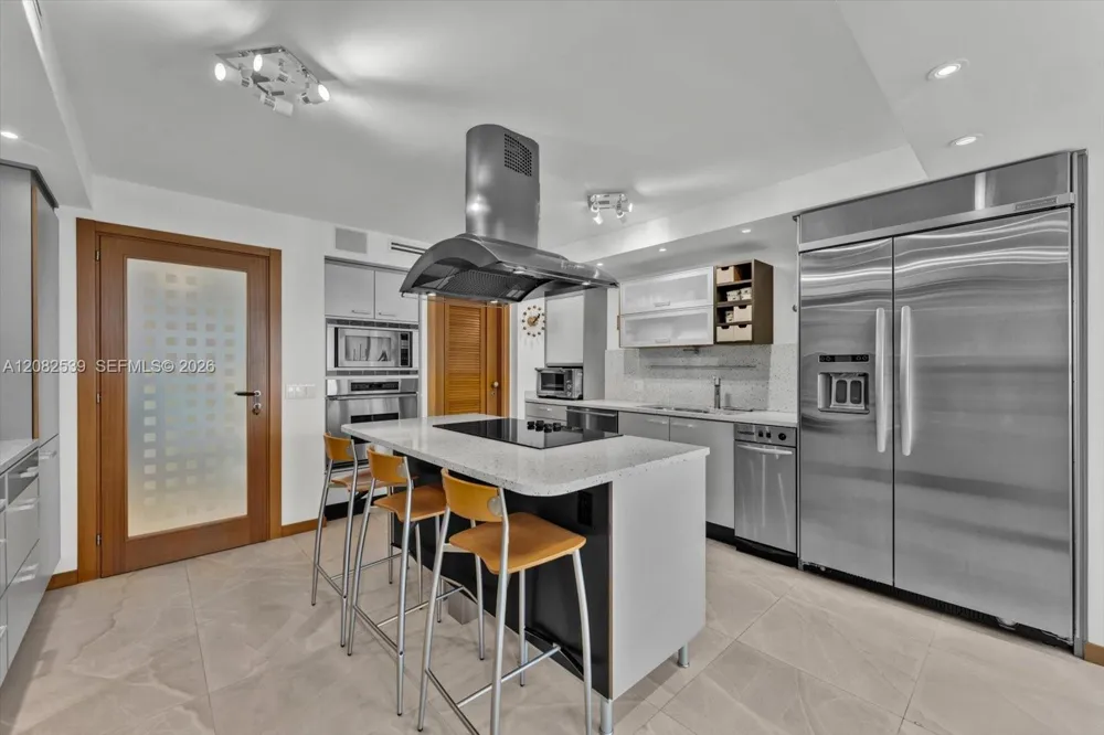 2 Grove Isle Dr #B1709 Miami, FL 33133