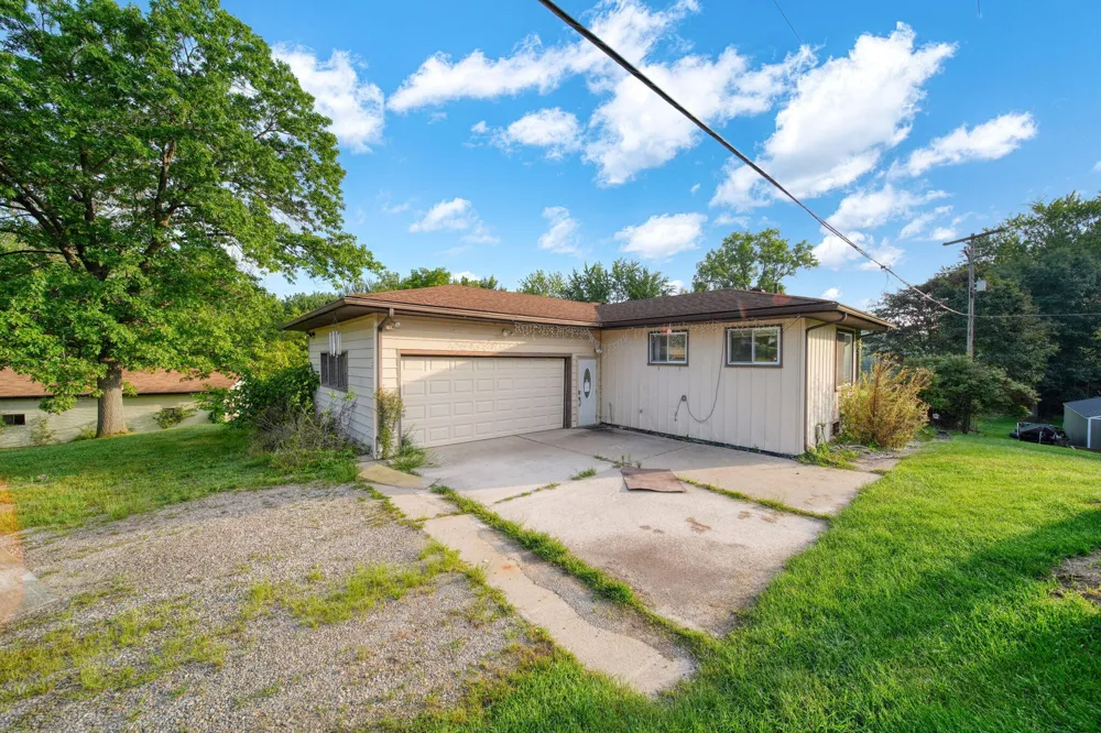 12005 Highland Drive Tipton, MI 49287