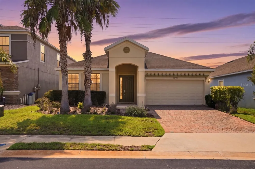 2275 VICTORIA DRIVE Davenport, FL 33837