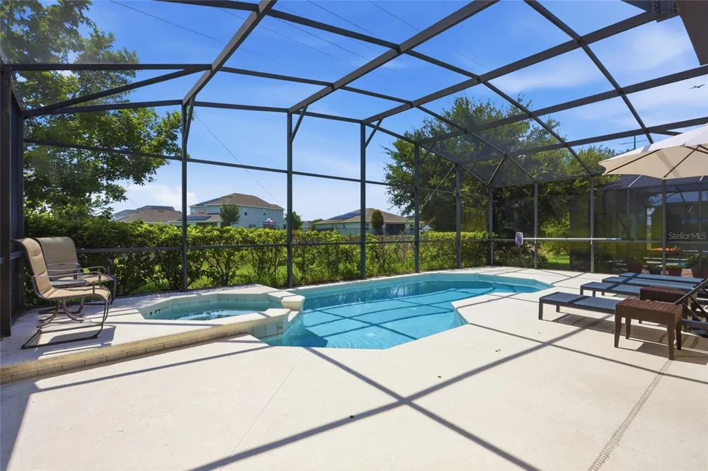 2275 VICTORIA DRIVE Davenport, FL 33837