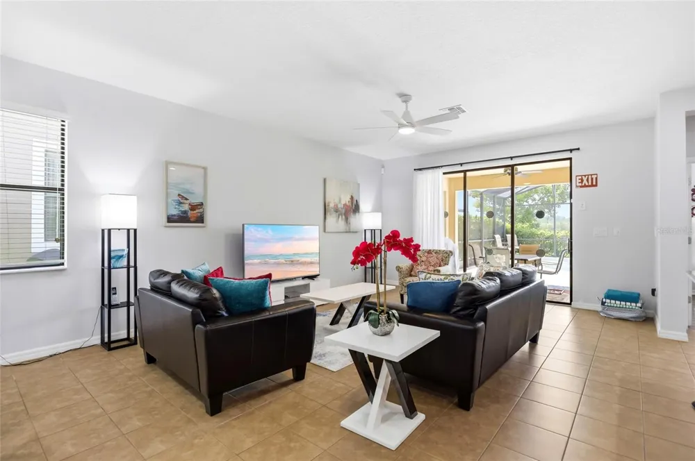 2275 VICTORIA DRIVE Davenport, FL 33837