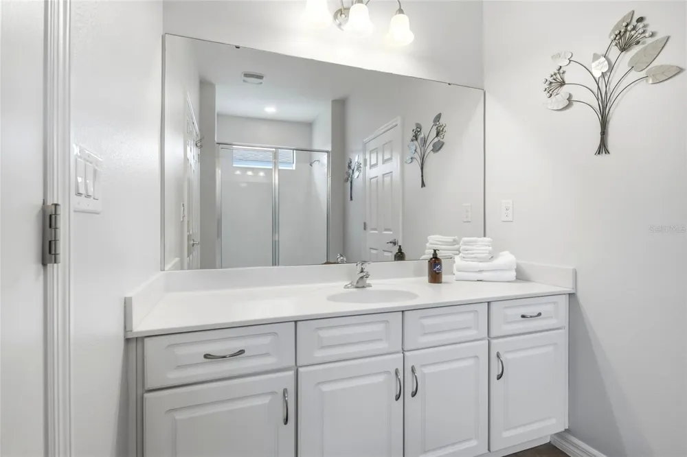 2275 VICTORIA DRIVE Davenport, FL 33837