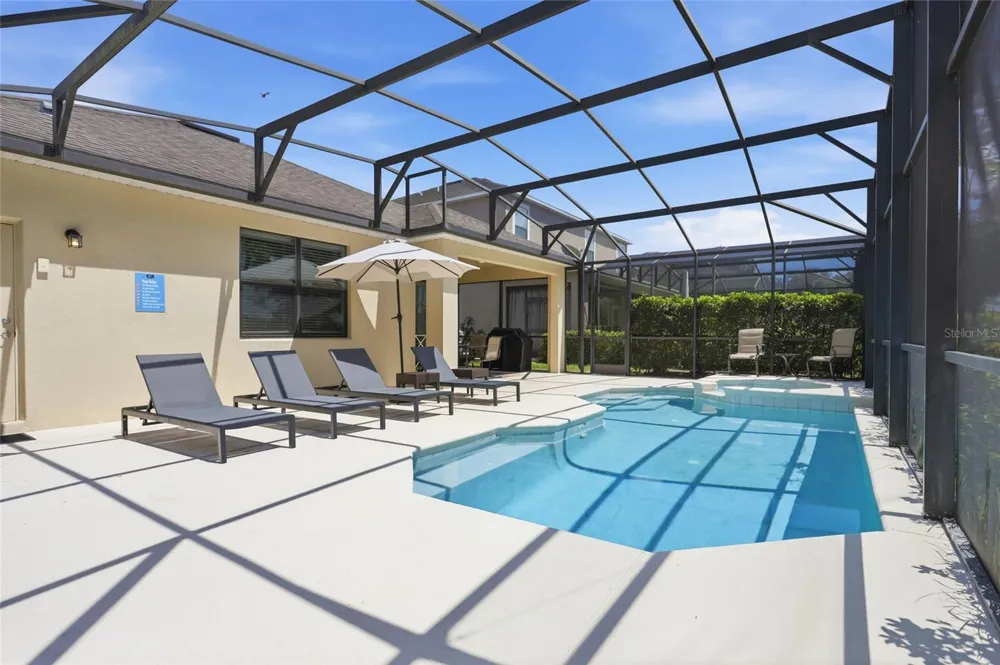 2275 VICTORIA DRIVE Davenport, FL 33837
