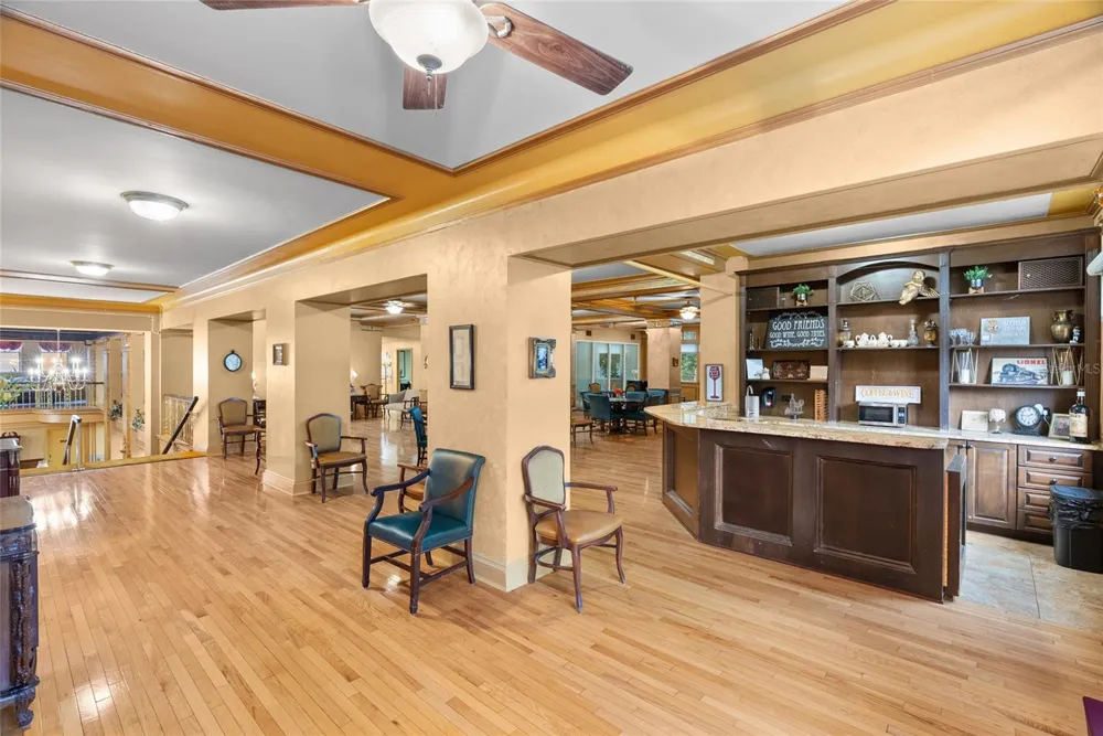 411 1ST AVENUE #712 St Petersburg, FL 33701