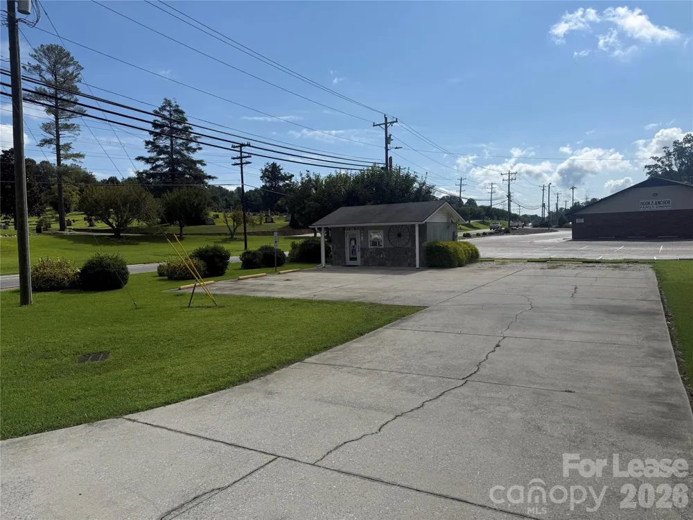 934 Rutherford Road Marion, NC 28752
