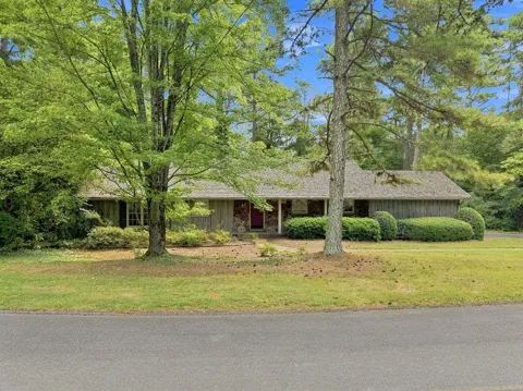 23 Saddle Mountain Road SE