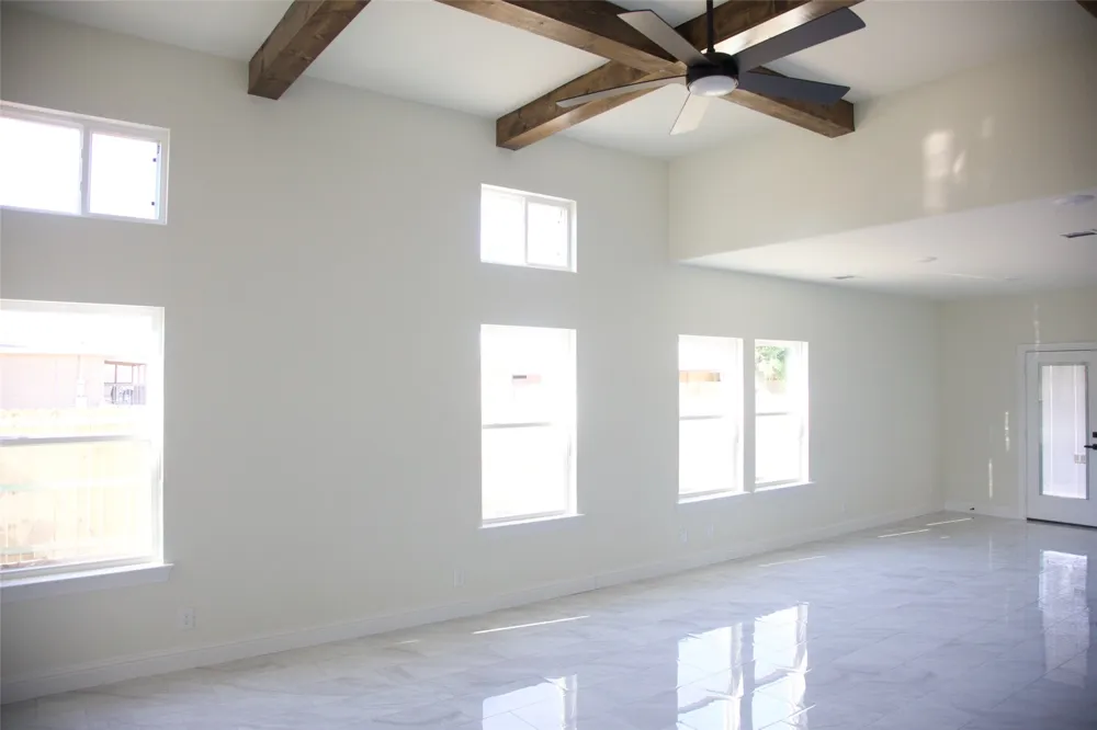 9432 PRAIRIEVIEW DRIVE Crowley, TX 76134