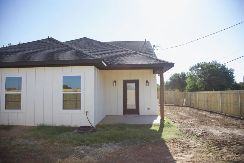 9432 PRAIRIEVIEW DRIVE Crowley, TX 76134