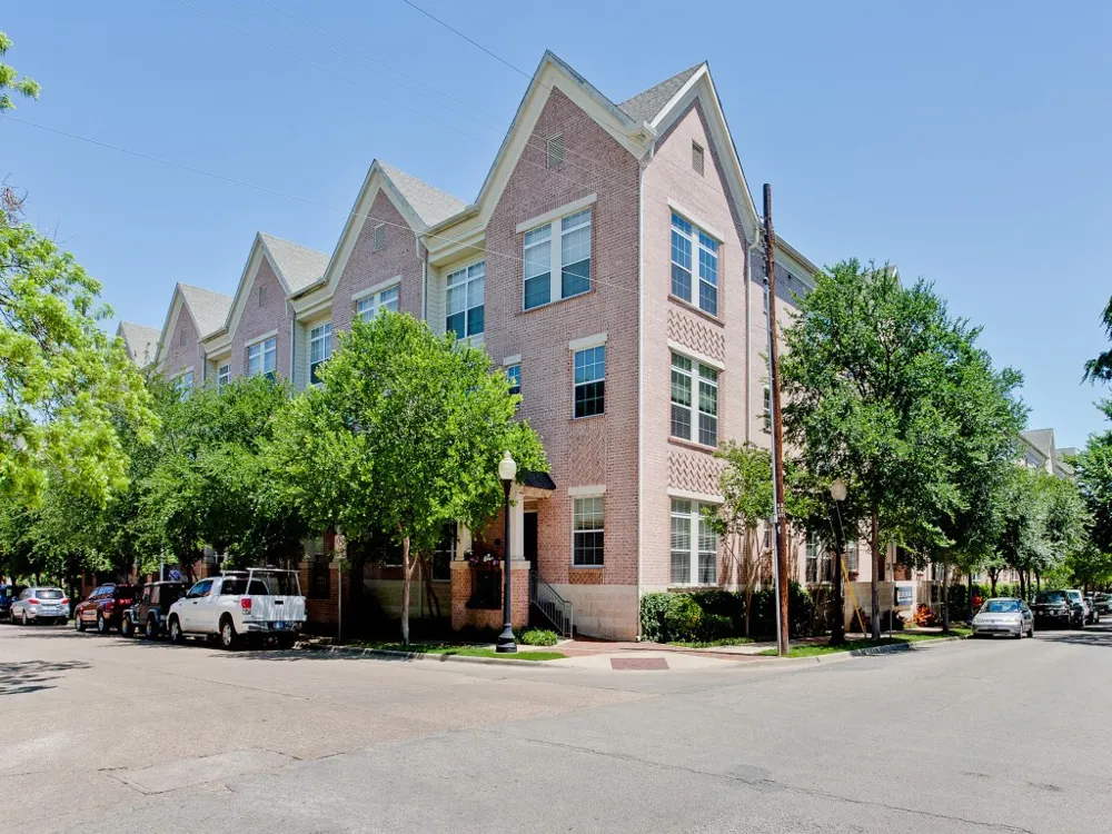 2305 Worthington Street #206A Dallas, TX 75204