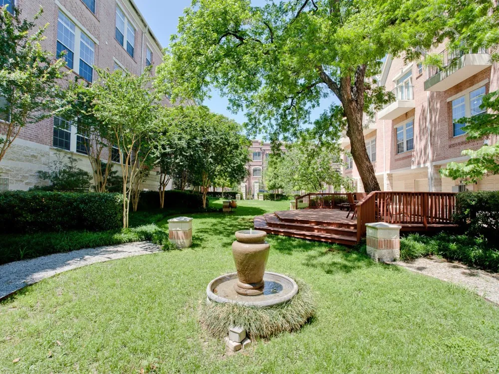 2305 Worthington Street #206A Dallas, TX 75204