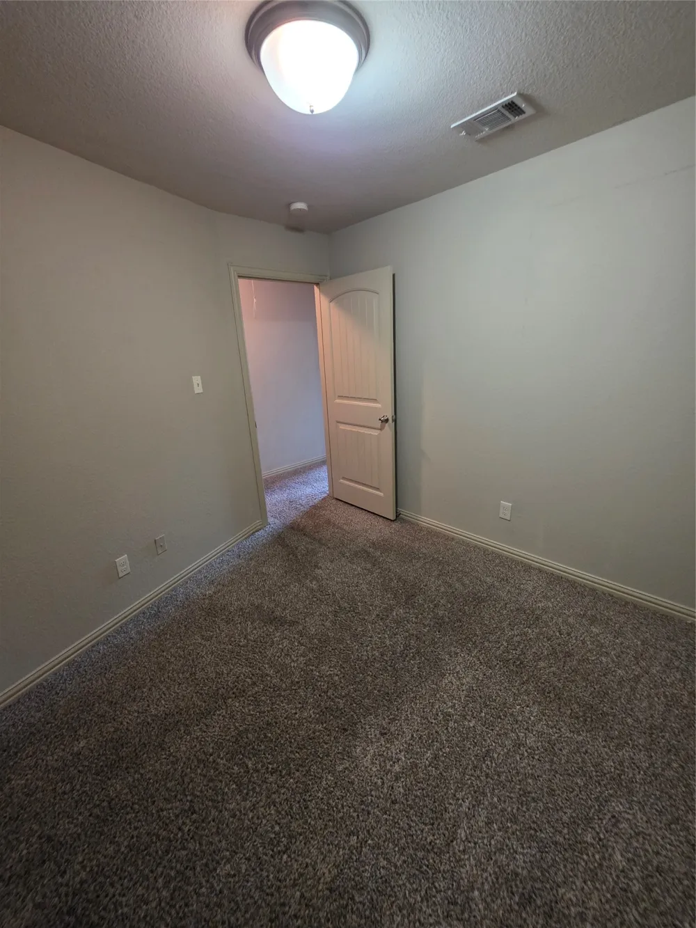 2384 Calendar Court Grand Prairie, TX 75050