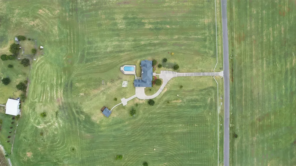 1122 County Road 1224 Celina, TX 75009
