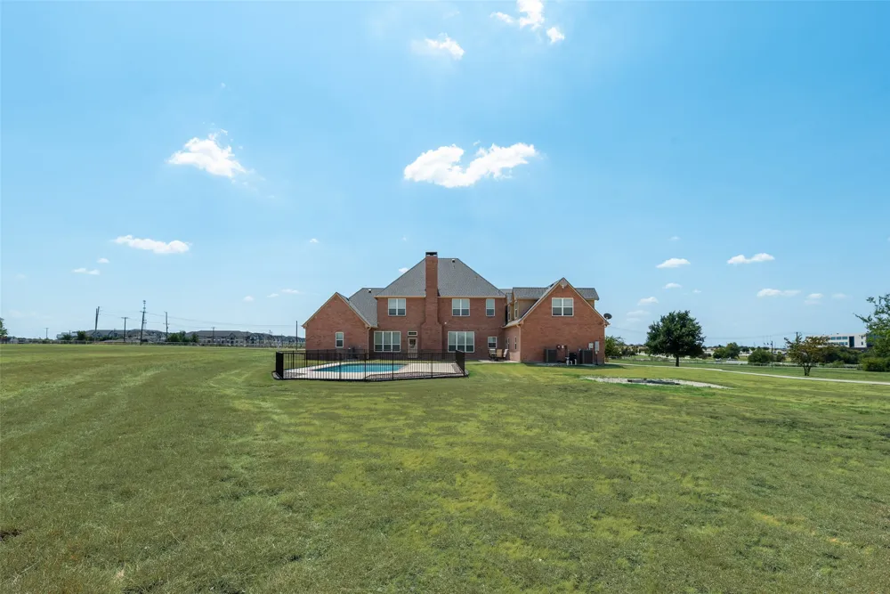 1122 County Road 1224 Celina, TX 75009