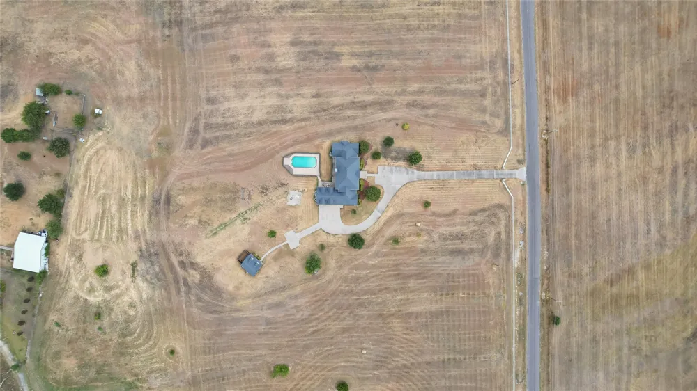 1122 County Road 1224 Celina, TX 75009