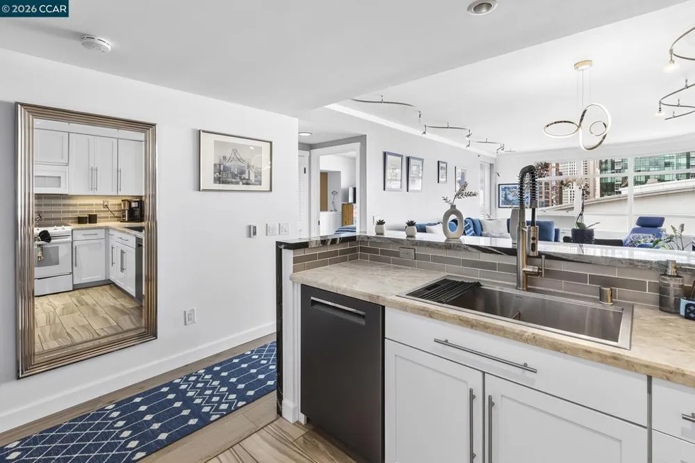 403 Main St San Francisco, CA 94105