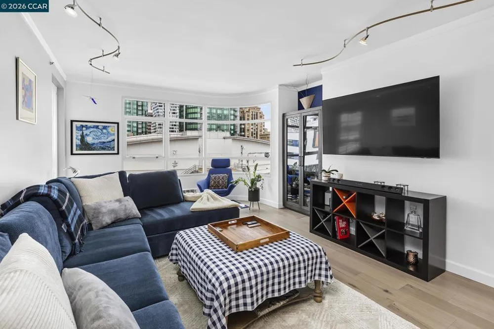 403 Main St San Francisco, CA 94105