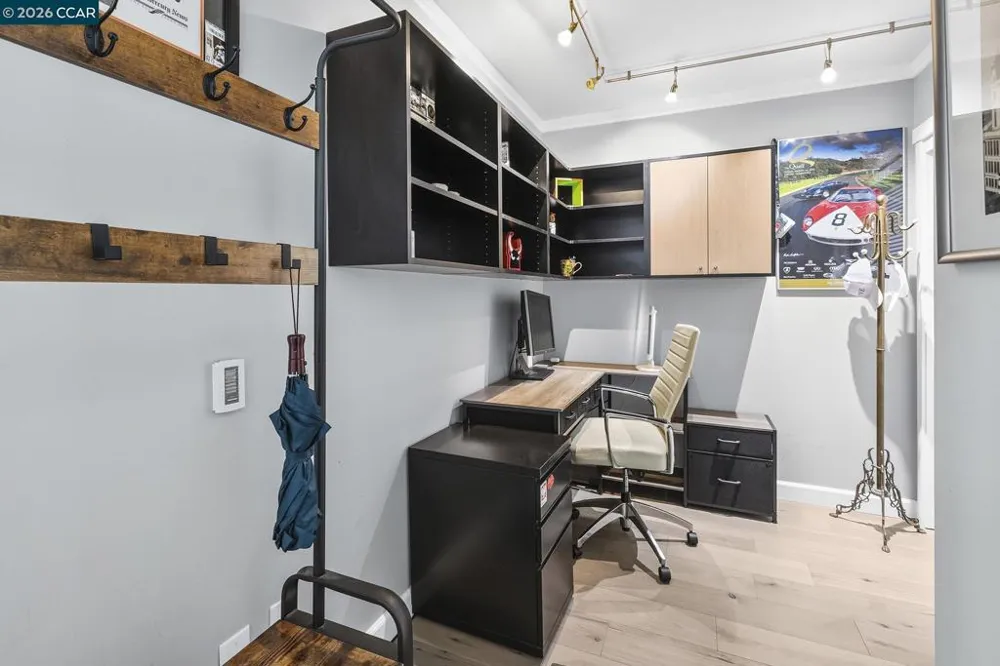 403 Main St San Francisco, CA 94105