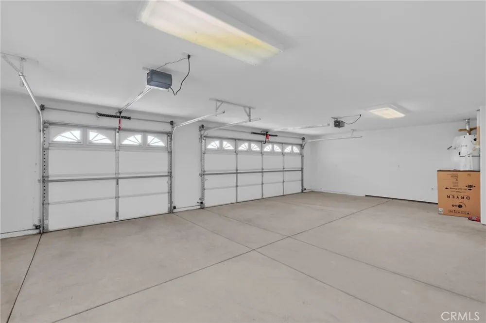 19311 Roanoke Road Apple Valley, CA 92307