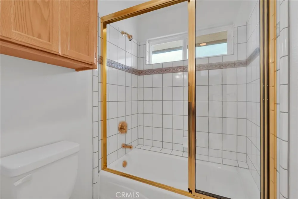 19311 Roanoke Road Apple Valley, CA 92307