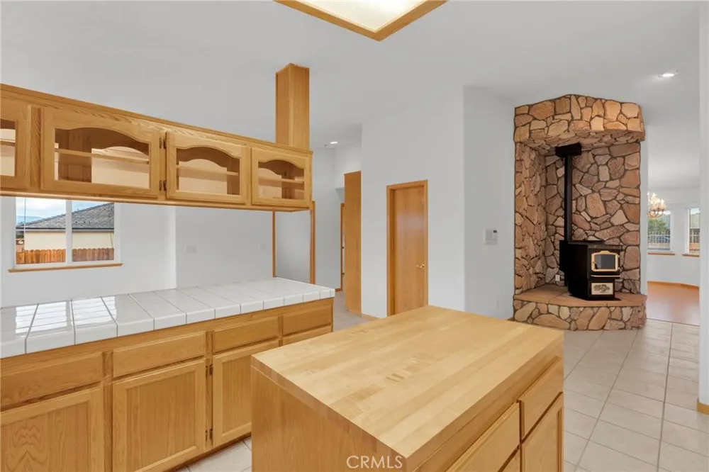 19311 Roanoke Road Apple Valley, CA 92307