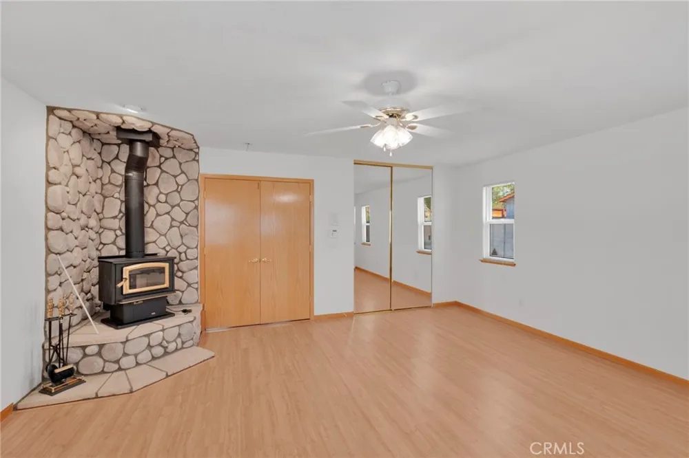 19311 Roanoke Road Apple Valley, CA 92307