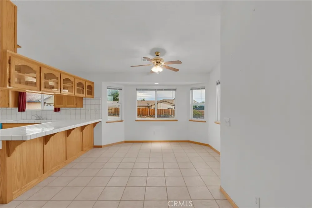 19311 Roanoke Road Apple Valley, CA 92307