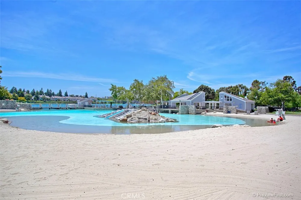 11 Rosemary #20 Irvine, CA 92604