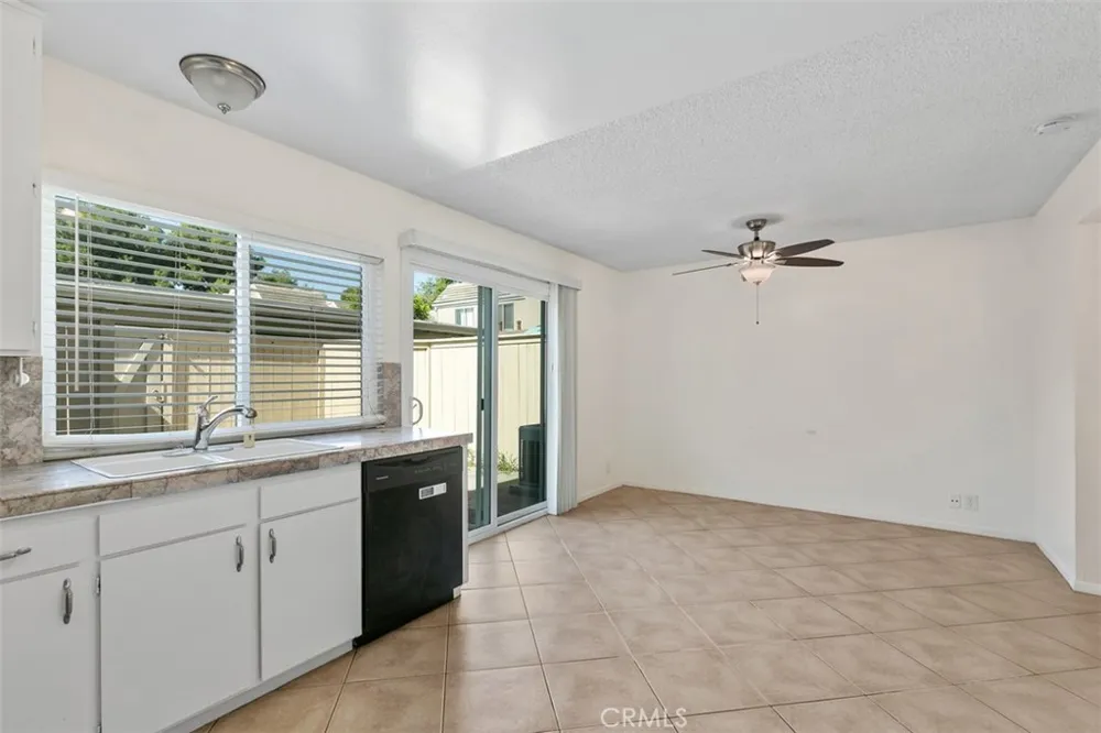 11 Rosemary #20 Irvine, CA 92604